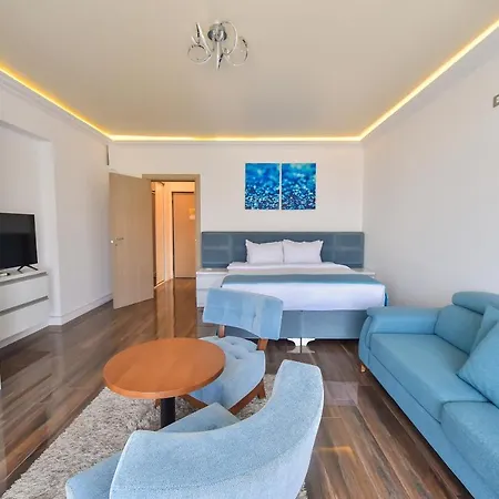 White Tower Private View Mamaia